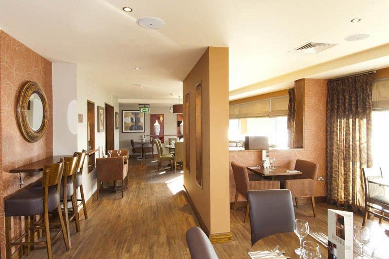 Premier Inn Liverpool John Lennon Airport Speke Dış mekan fotoğraf