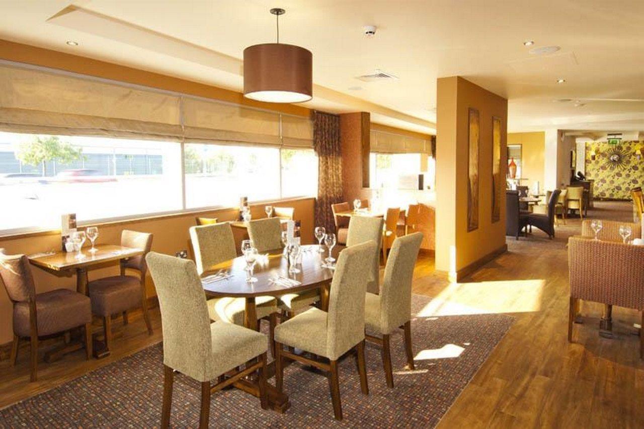 Premier Inn Liverpool John Lennon Airport Speke Dış mekan fotoğraf