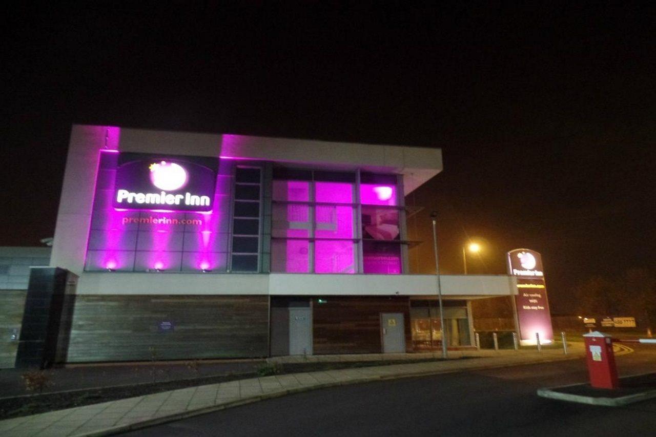 Premier Inn Liverpool John Lennon Airport Speke Dış mekan fotoğraf
